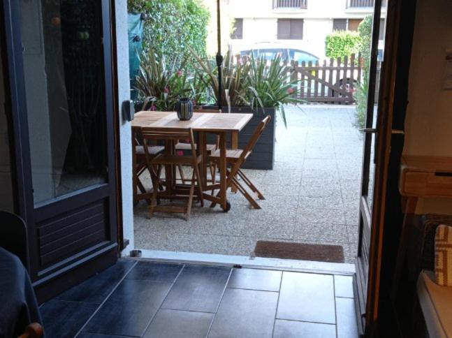 F2 Avec Terrasse Sud, Parking, Wifi Courseullesアパートメント エクステリア 写真